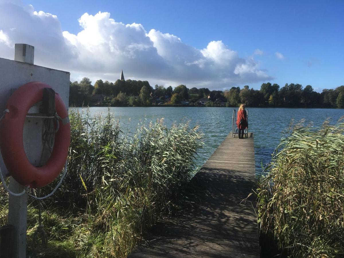 Flat In Eutin On The Kleiner Eutiner See Lake Apartment Exterior foto